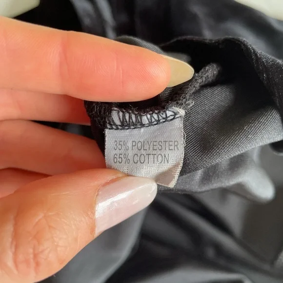 90’s black velvet top, ruched shoulder detail, long sleeves - Picture 13 of 13